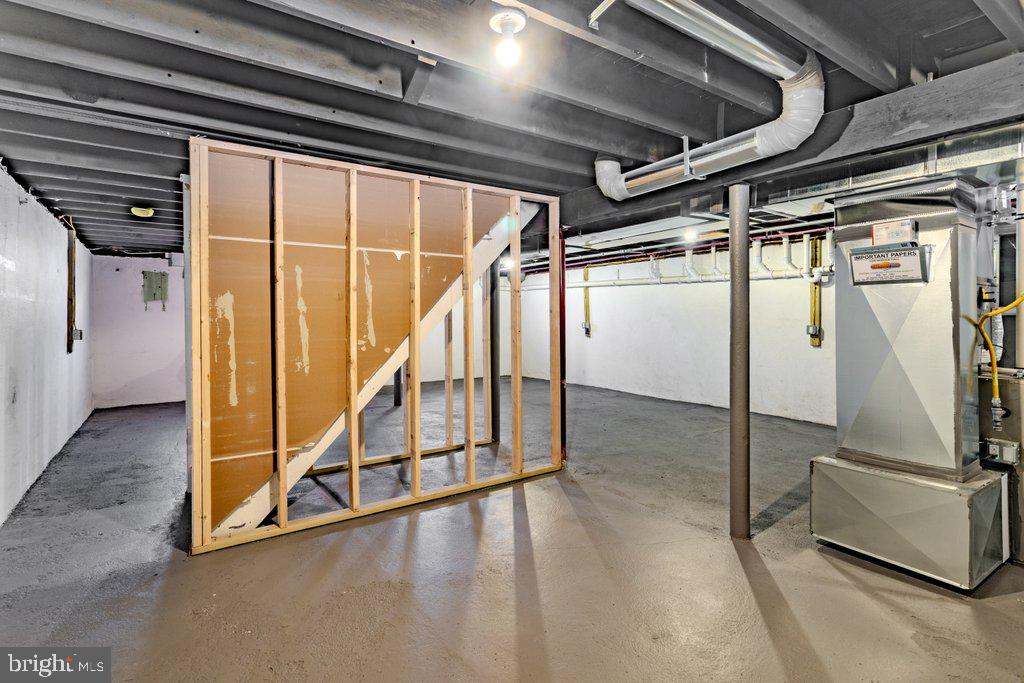 204 3rd Avenue West Berlin, NJ 08091 - Photo 15 of 19 a view of a room with wooden floor