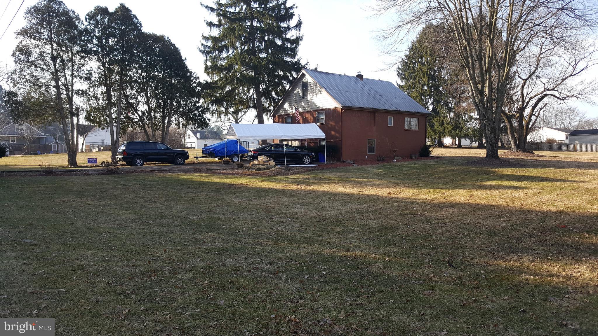 2440 Windcrest Road York, PA 17408 - Photo 4 of 14