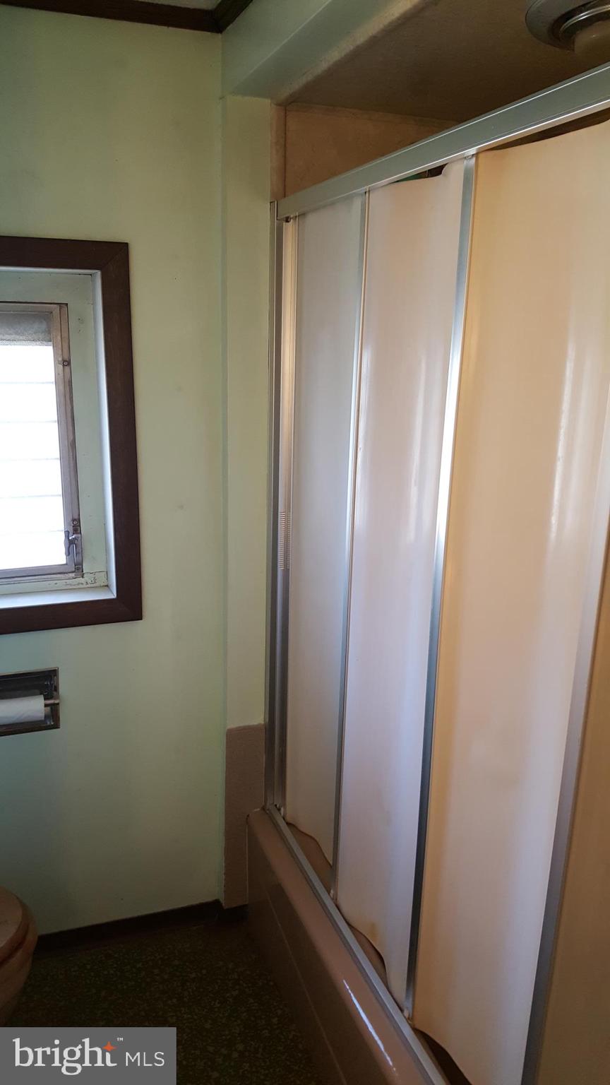 2440 Windcrest Road York, PA 17408 - Photo 10 of 14
