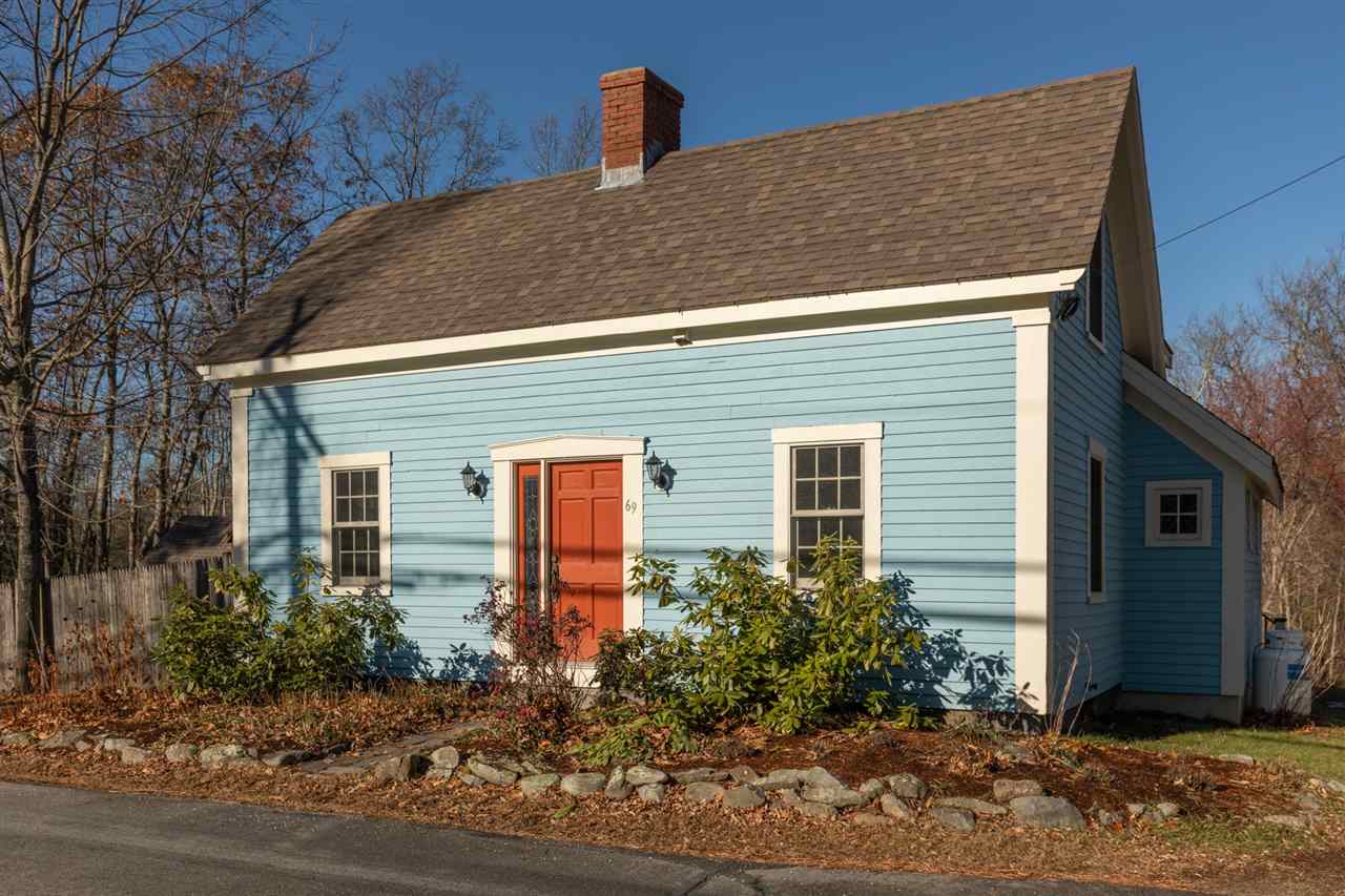 69 High Street Stratham, NH 03885 - Photo 1 of 36