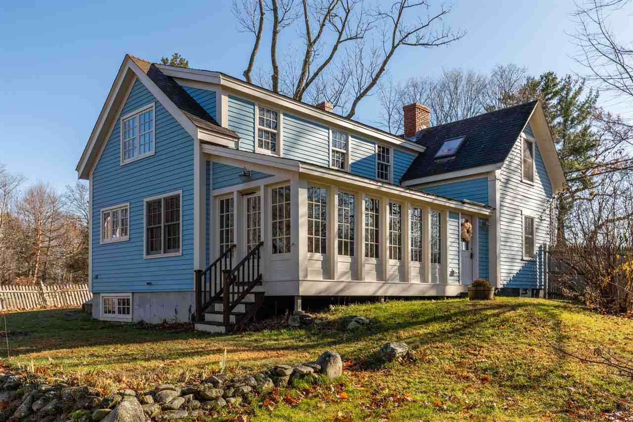 69 High Street Stratham, NH 03885 - Photo 2 of 36