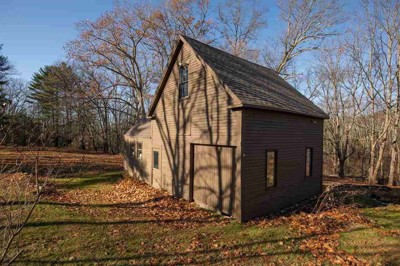 69 High Street Stratham, NH 03885 - Photo 3 of 36