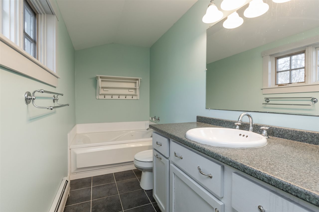 69 High Street Stratham, NH 03885 - Photo 23 of 36