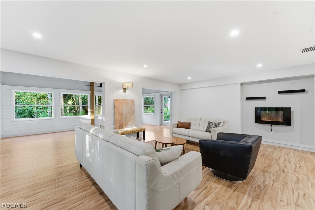 13101 Idylwild Road Fort Myers, FL 33905 - Photo 9 of 49