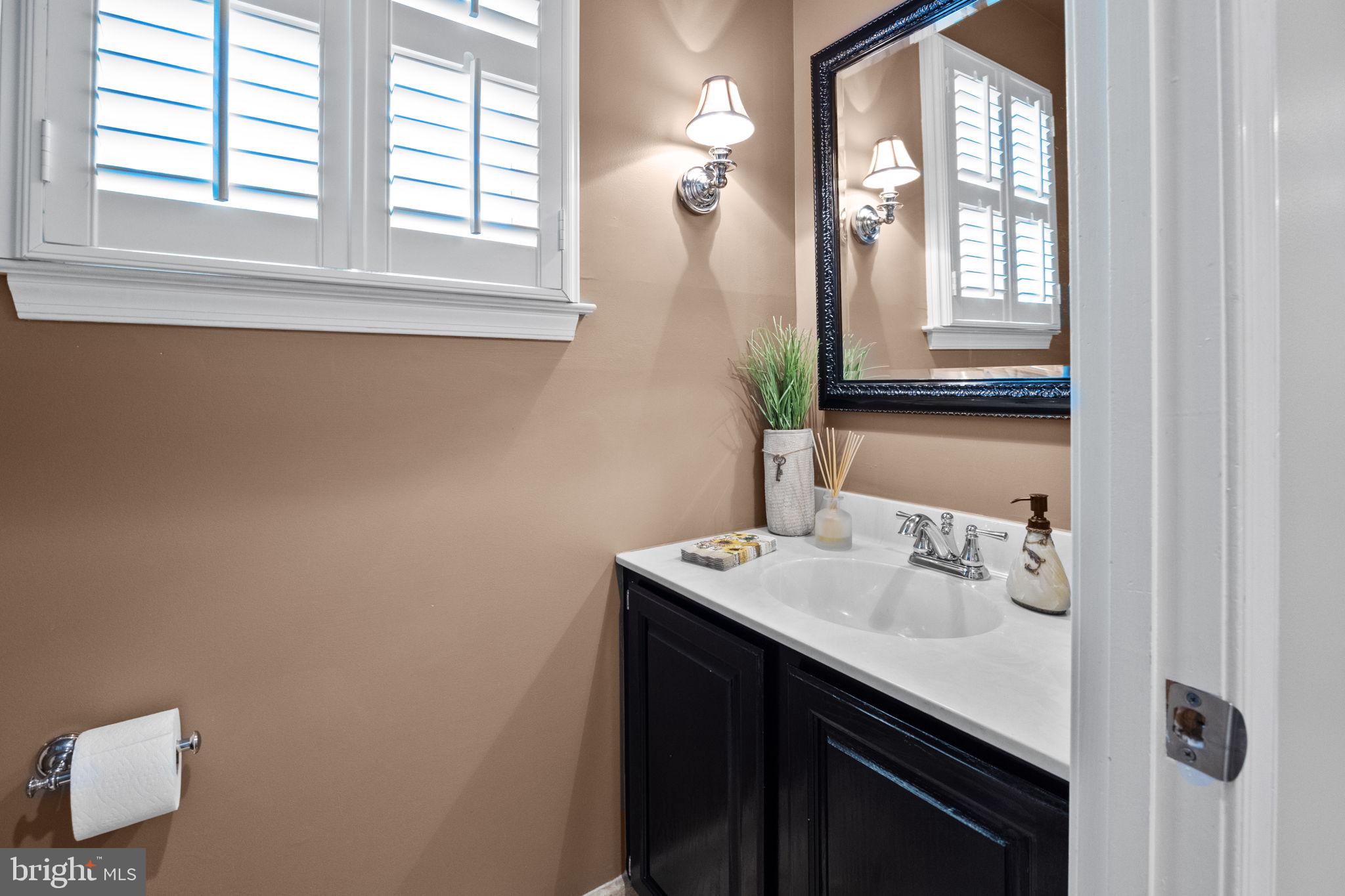 1573 Silo Road Yardley, PA 19067 - Photo 19 of 51 Powder Room
