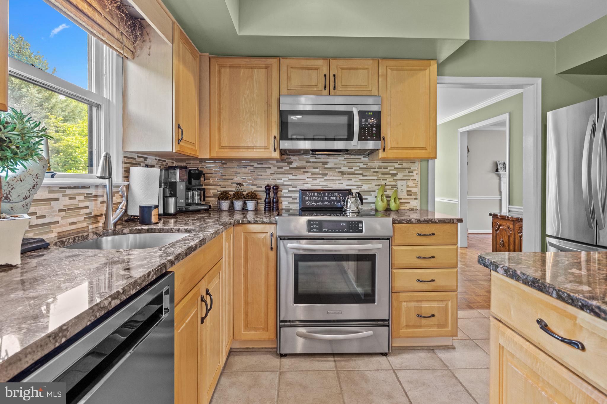 1573 Silo Road Yardley, PA 19067 - Photo 10 of 51 Gourmet Kitchen