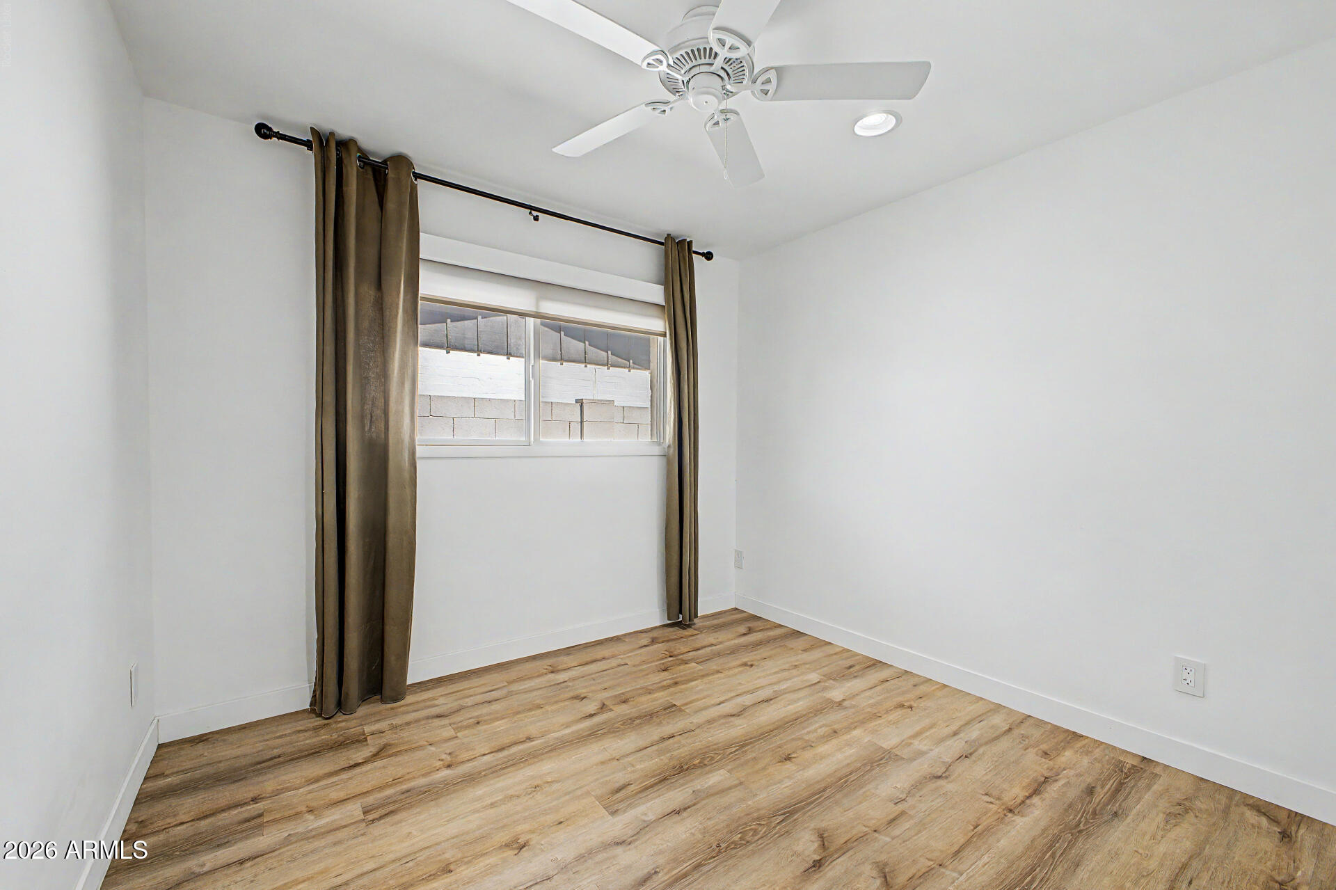 8219 East Valley View Road Scottsdale, AZ 85250 - Photo 20 of 29 bedroom 2
