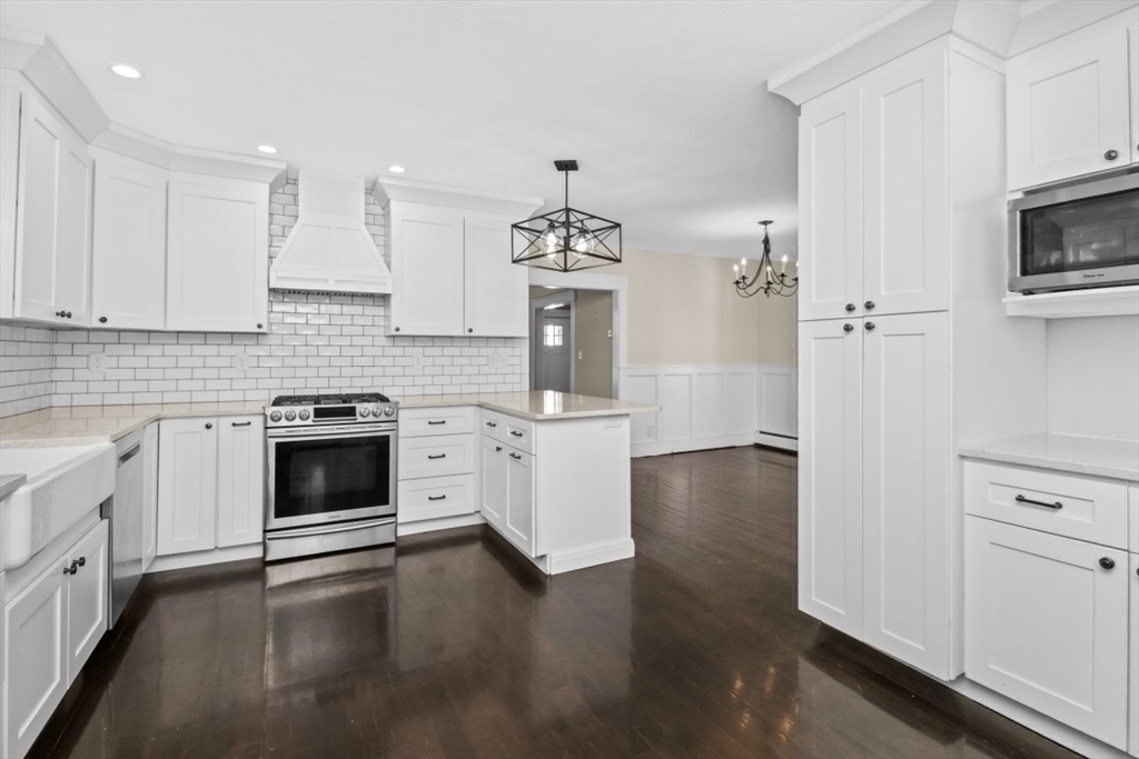 15 Wave Way Winthrop, MA 02152 - Photo 11 of 26