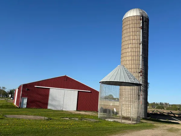 $485,000 | 1299 County Rd Pb, Belleville, WI 53508