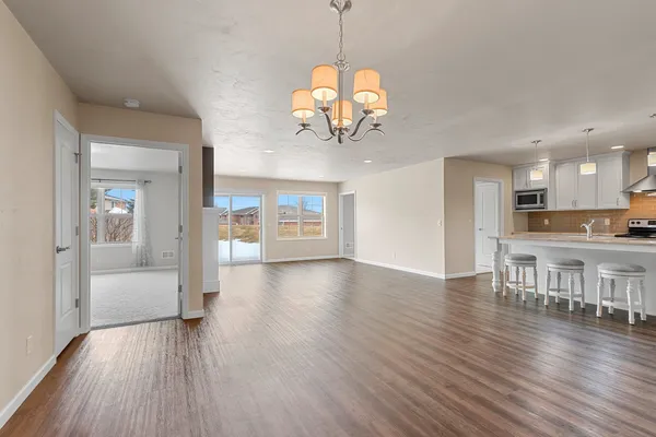$419,900 | 1242 Pond View Circle, Unit 18, De Pere, WI 54115