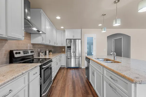 $419,900 | 1242 Pond View Circle, Unit 18, De Pere, WI 54115