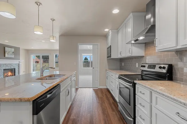 $419,900 | 1242 Pond View Circle, Unit 18, De Pere, WI 54115
