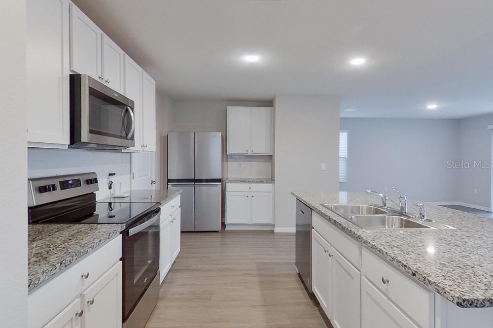 4433 Southwest 85th Lane Ocala, FL 34476 - Photo 2 of 22
