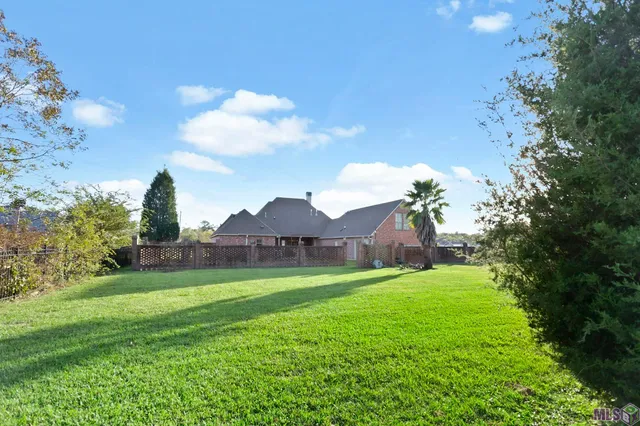 $575,000 | 40010 Farm Road, Gonzales, LA 70737