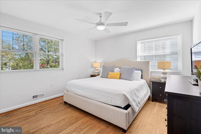 $890,810 | 2510 Crest Street, Alexandria, VA 22302