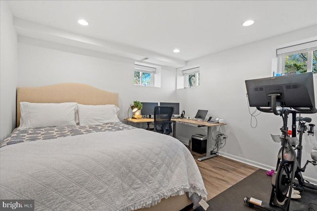 $890,810 | 2510 Crest Street, Alexandria, VA 22302