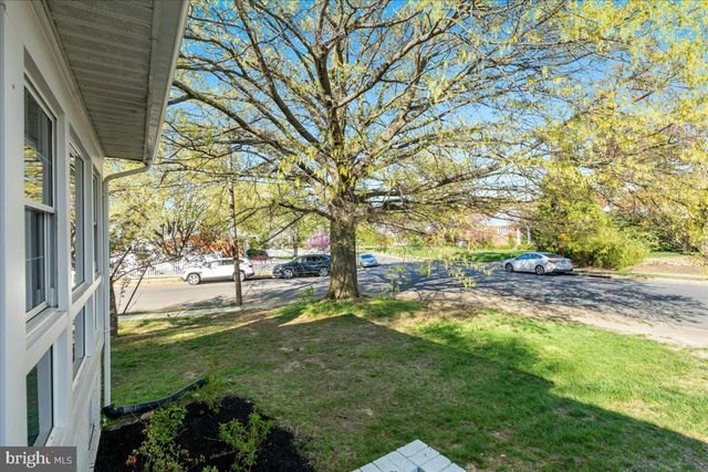 $890,810 | 2510 Crest Street, Alexandria, VA 22302