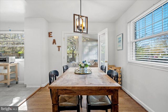 $890,810 | 2510 Crest Street, Alexandria, VA 22302