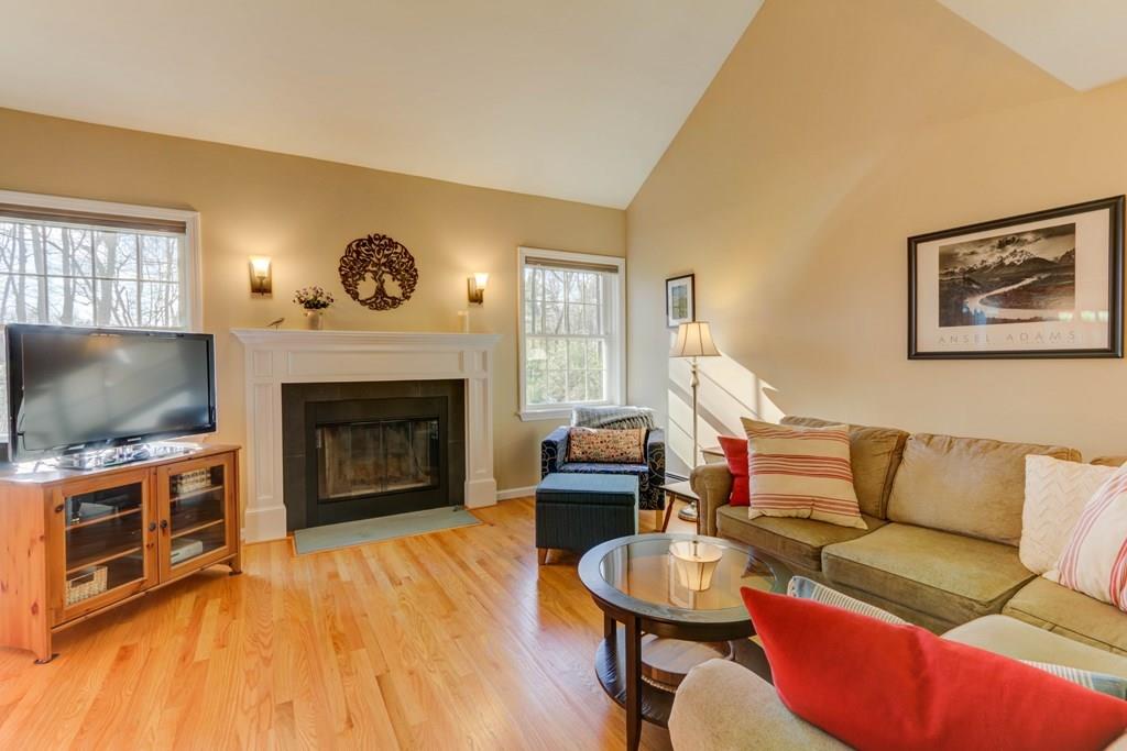 9 Autumn Road Medway, MA 02053 - Photo 7 of 38 Gallery Image 7