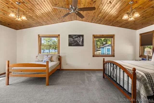 $760,000 | 26047 Indian Creek Lane, Barnett, MO 65011