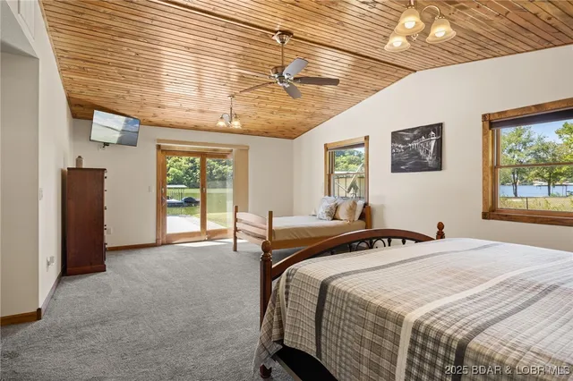 $760,000 | 26047 Indian Creek Lane, Barnett, MO 65011