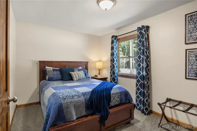 $760,000 | 26047 Indian Creek Lane, Barnett, MO 65011