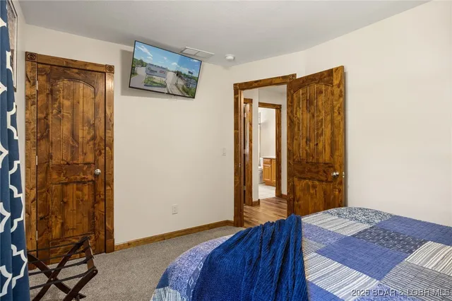 $760,000 | 26047 Indian Creek Lane, Barnett, MO 65011