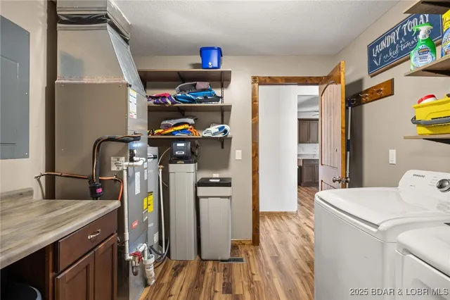 $760,000 | 26047 Indian Creek Lane, Barnett, MO 65011