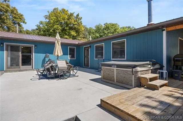 $760,000 | 26047 Indian Creek Lane, Barnett, MO 65011