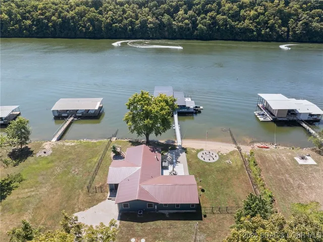 $760,000 | 26047 Indian Creek Lane, Barnett, MO 65011