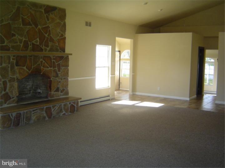 2659 Main Road Franklinville, NJ 08322 - Photo 7 of 25 Family Room