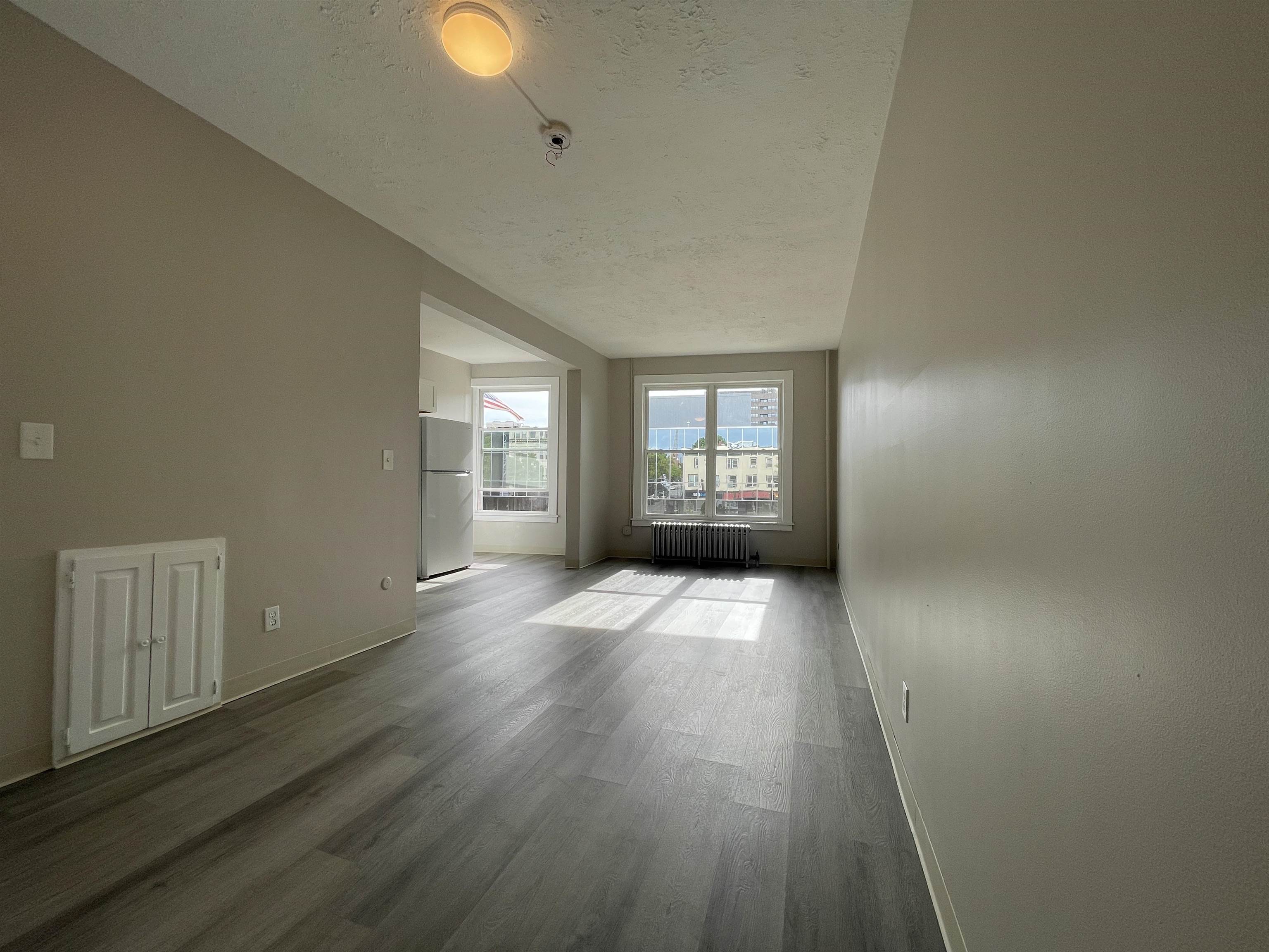 1101 Elm Street, Unit 203 Manchester, NH 03101 - Photo 3 of 6