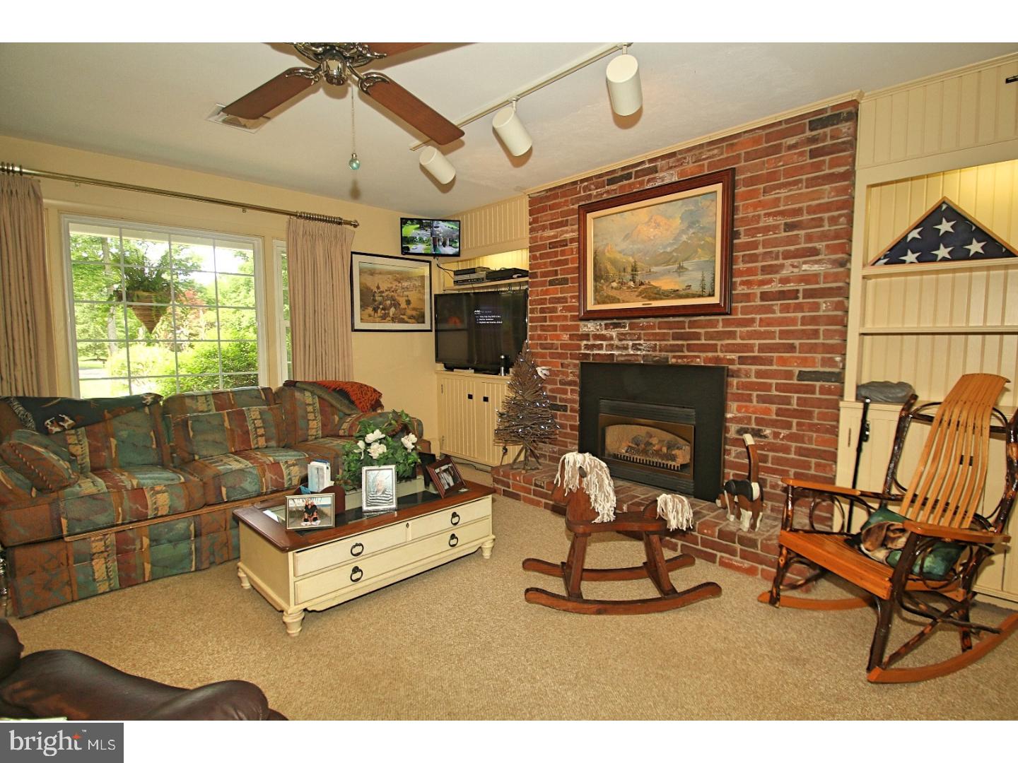 282 Renninger Road Perkiomenville, PA 18074 - Photo 8 of 20 Family Room