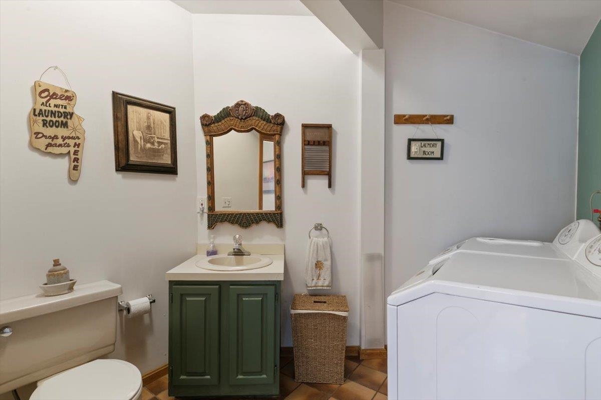 12 Oriole Road Windham, NH 03087 - Photo 13 of 51