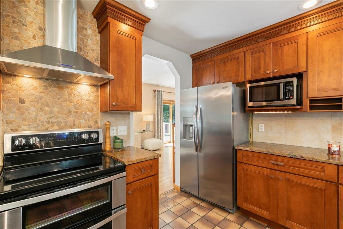 12 Oriole Road Windham, NH 03087 - Photo 18 of 51