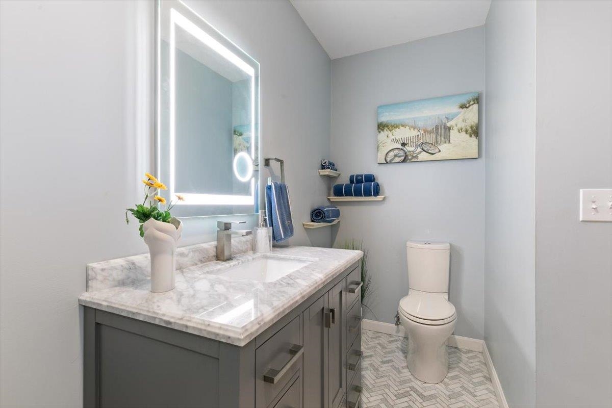 12 Oriole Road Windham, NH 03087 - Photo 30 of 51