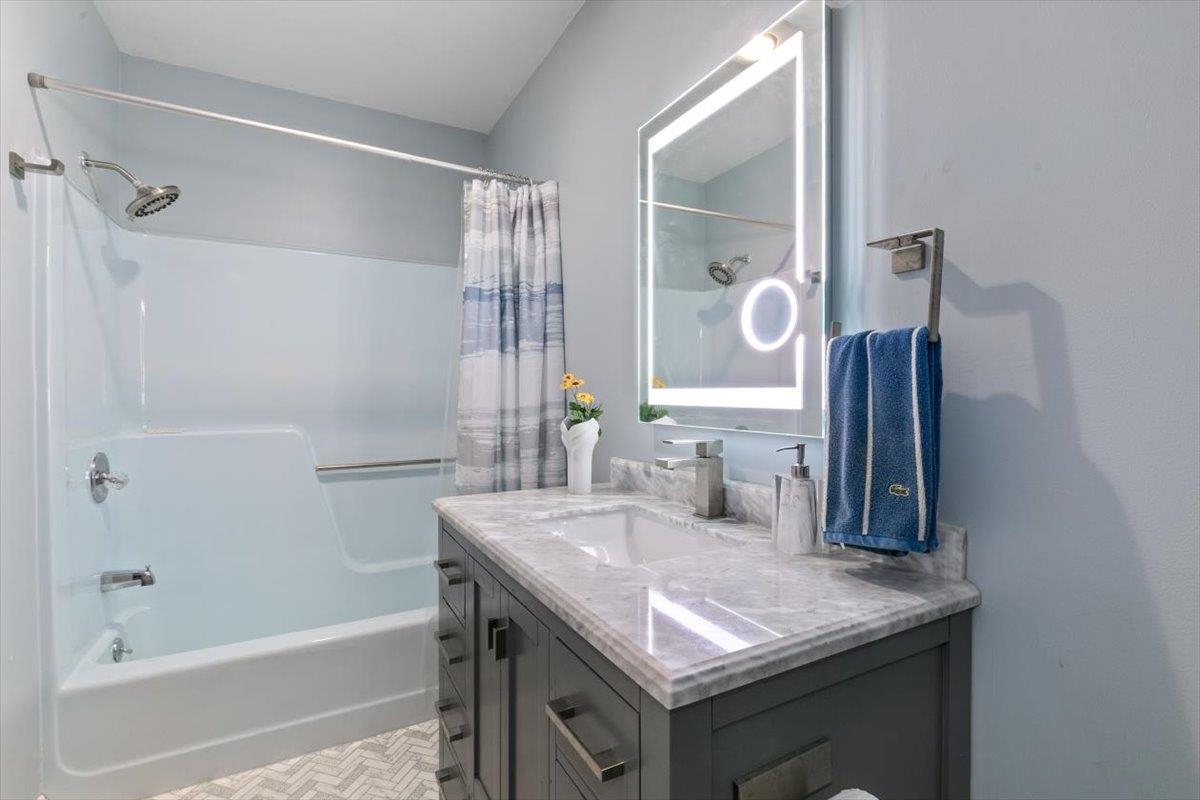 12 Oriole Road Windham, NH 03087 - Photo 31 of 51