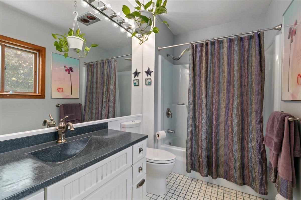 12 Oriole Road Windham, NH 03087 - Photo 36 of 51