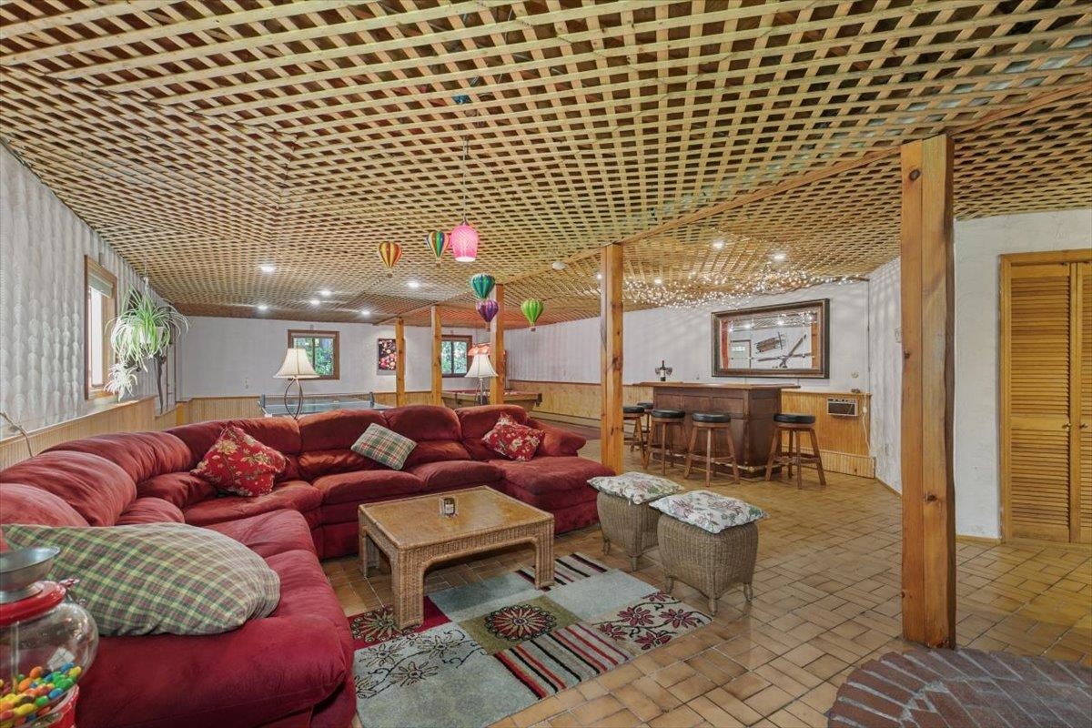 12 Oriole Road Windham, NH 03087 - Photo 38 of 51