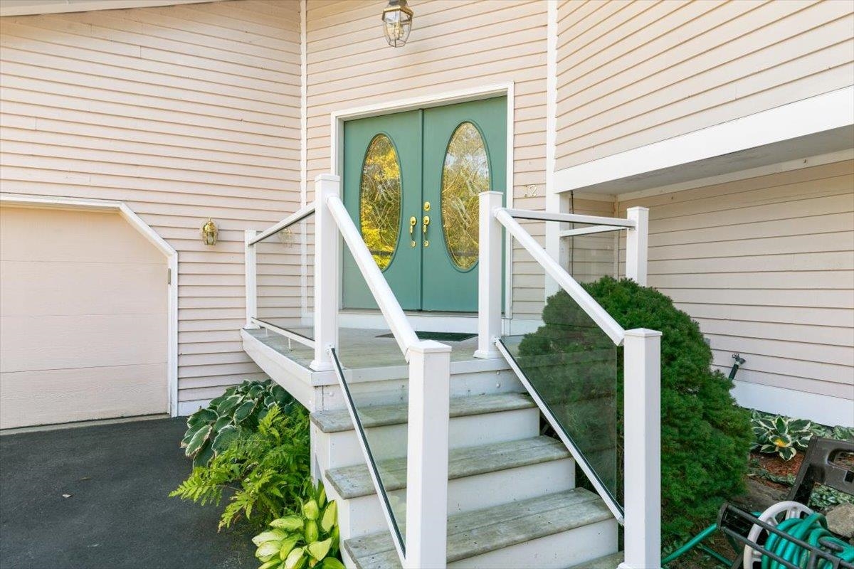 12 Oriole Road Windham, NH 03087 - Photo 6 of 51