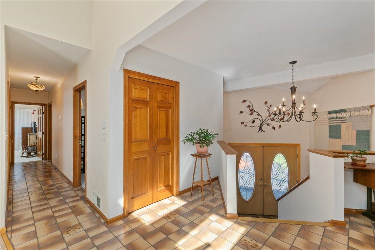 12 Oriole Road Windham, NH 03087 - Photo 8 of 51