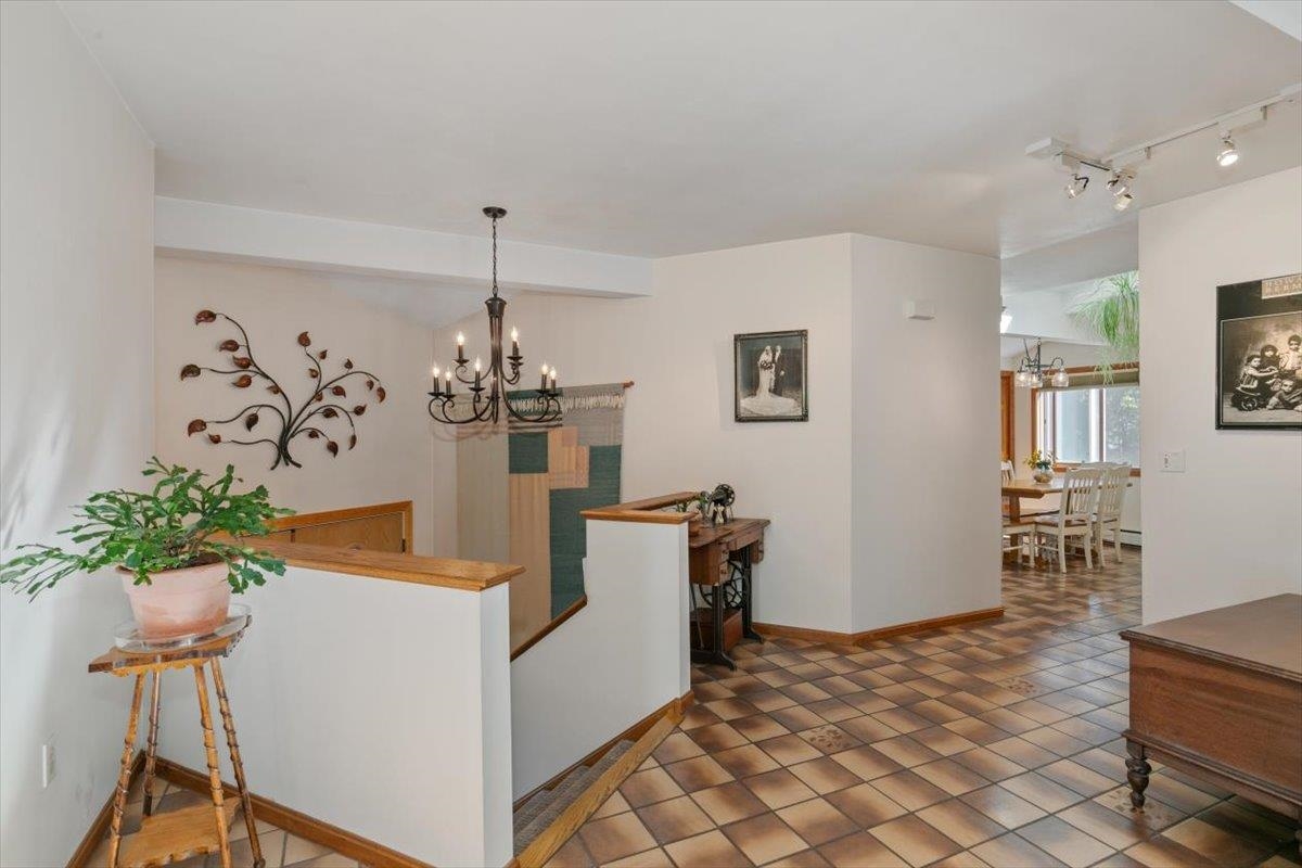 12 Oriole Road Windham, NH 03087 - Photo 9 of 51