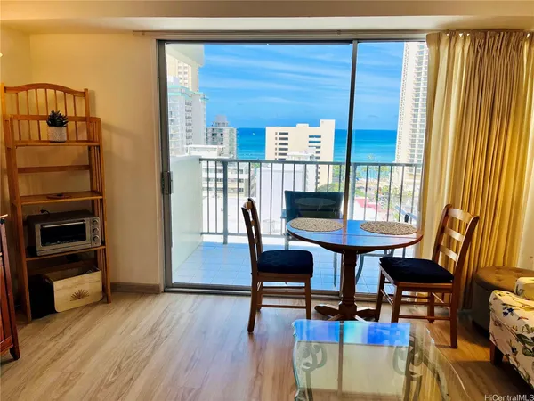 $2,800 | 2440 Kūhiō Avenue, Unit 1502, Honolulu, HI 96815