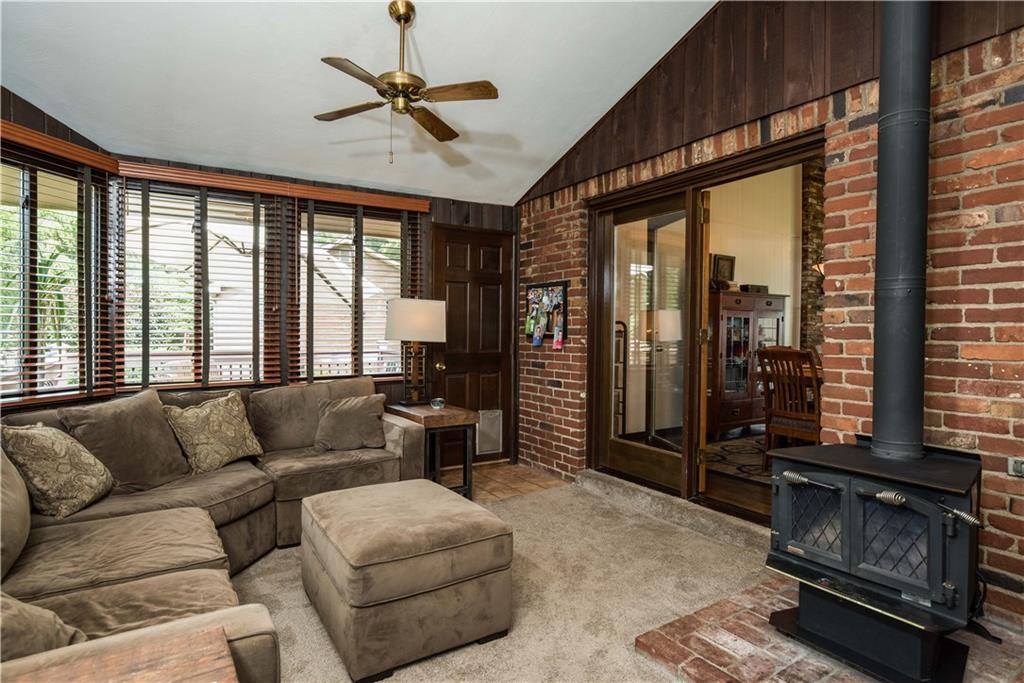 124 Johnston Road Canonsburg, PA 15317 - Photo 11 of 25 Gallery Image 11
