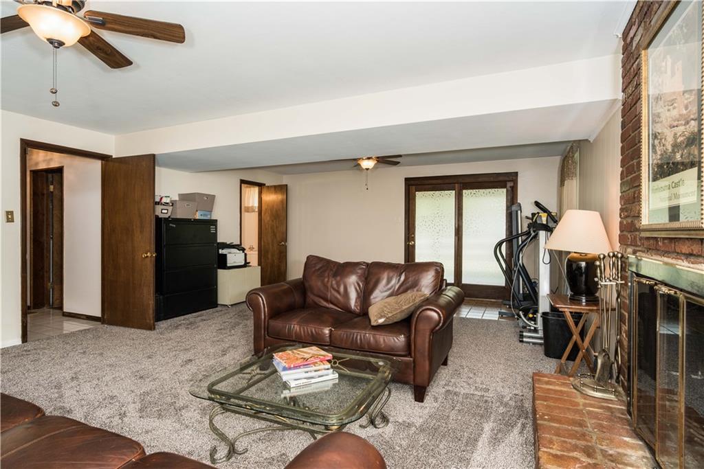 124 Johnston Road Canonsburg, PA 15317 - Photo 18 of 25 Gallery Image 18