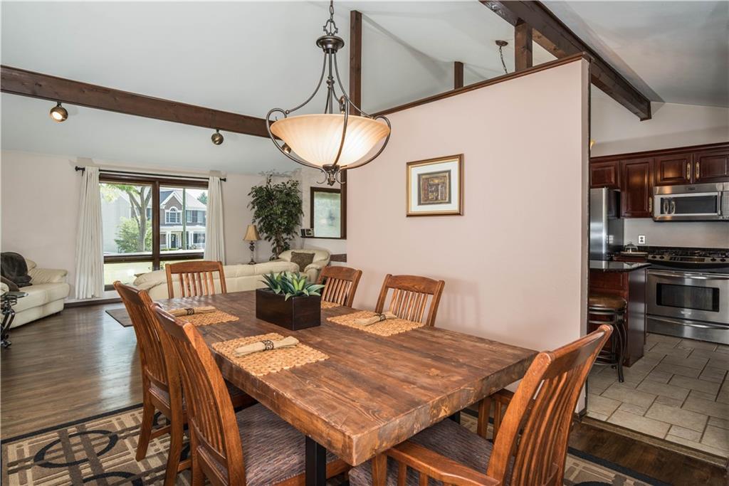 124 Johnston Road Canonsburg, PA 15317 - Photo 6 of 25 Gallery Image 6