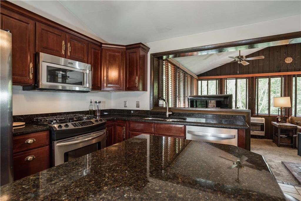 124 Johnston Road Canonsburg, PA 15317 - Photo 9 of 25 Gallery Image 9