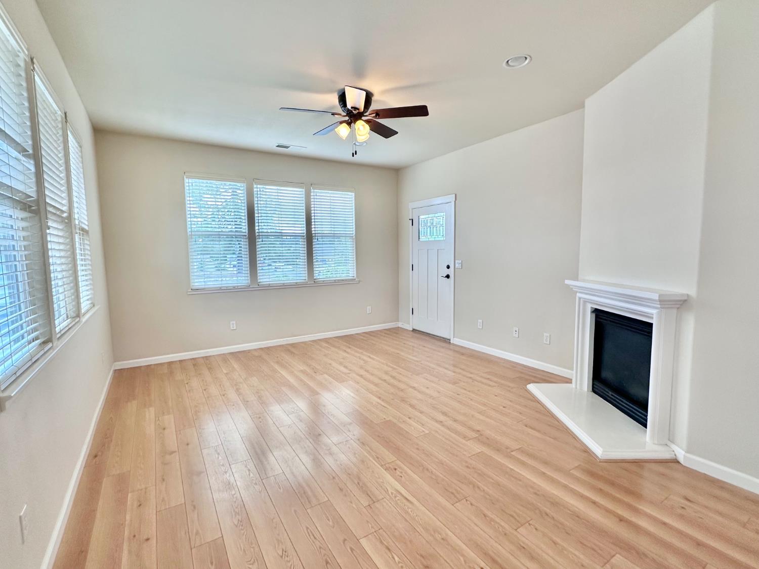 258 Cottage Circle Murphys, CA 95247 - Photo 8 of 28