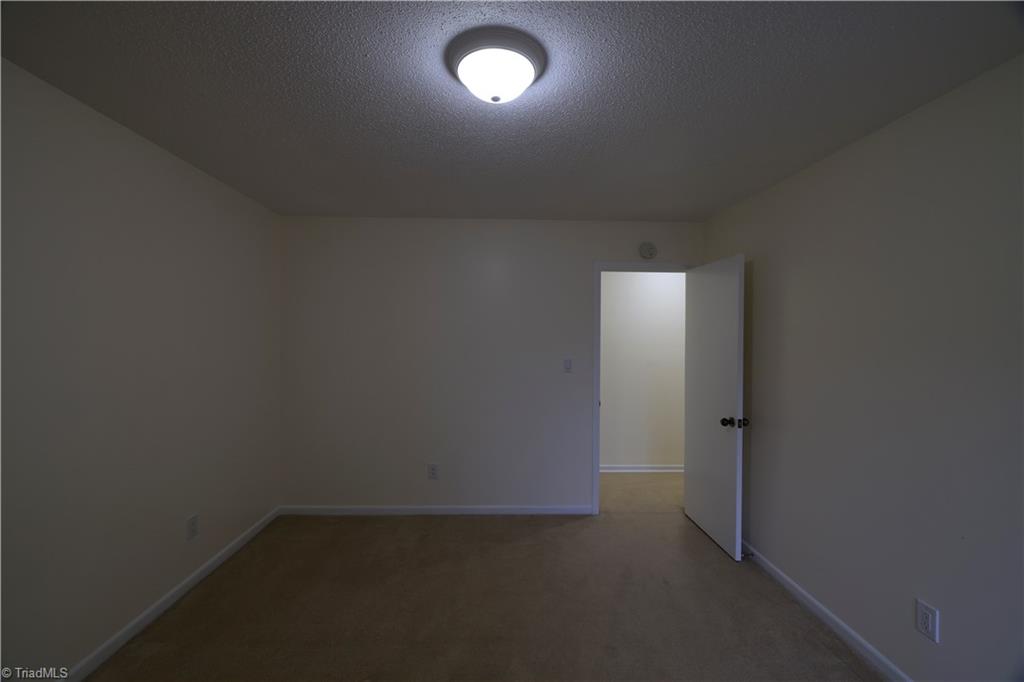 103 Briar Ridge Circle Winston-Salem, NC 27104 - Photo 8 of 25