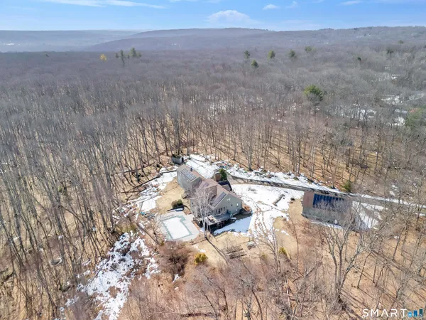 $895,000 | 217 Old Post Road, Tolland, CT 06084